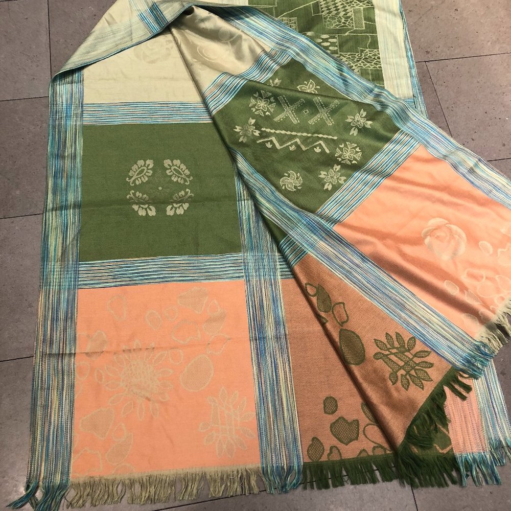 Gorgeous NEW scarf/shawl - green and pale orange
